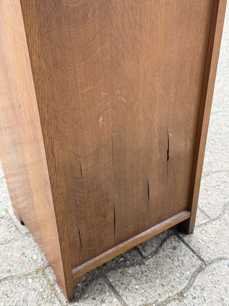 Antiker Nachtschrank um 1920 – Eiche mit Marmorplatte