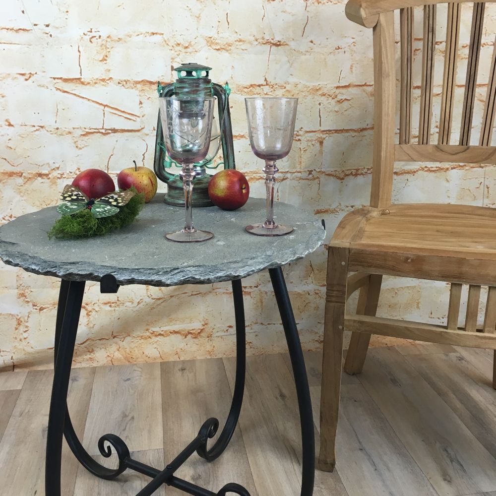 Beistelltisch mit Steinplatte
