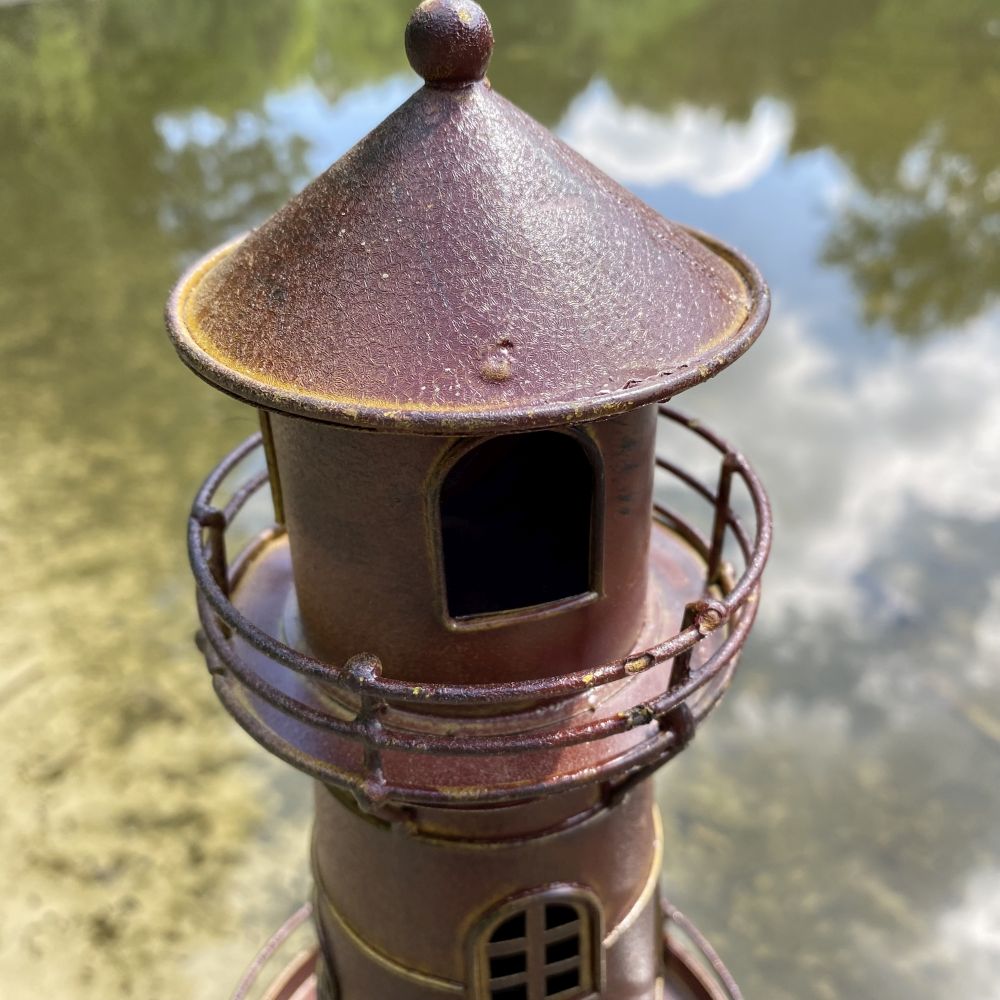 Leuchtturm auf Stab / Teelichthalter / Metall lackiert / Gartenstecker