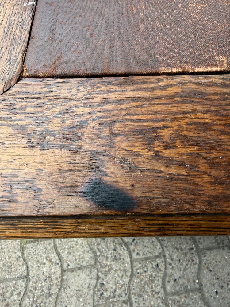 Antiker Schreibtisch um 1920 – Eiche / Eichenfurnier, Messing & Intarsie – DIY