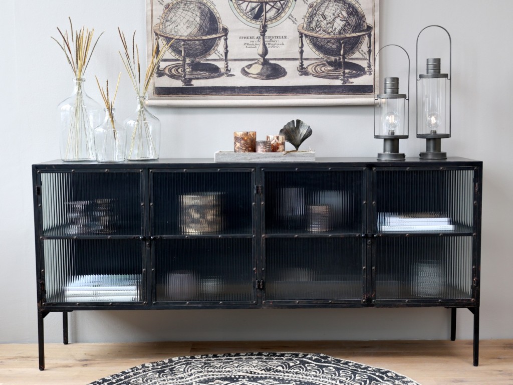 breiter Vitrinenschrank / Sideboard / INDUSTRIAL-LOOK