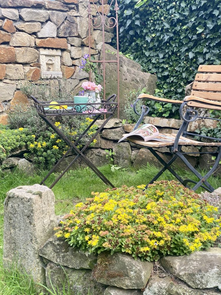 Klapptisch - Tabletttisch "NUETTO" aus Metall / OUTDOOR