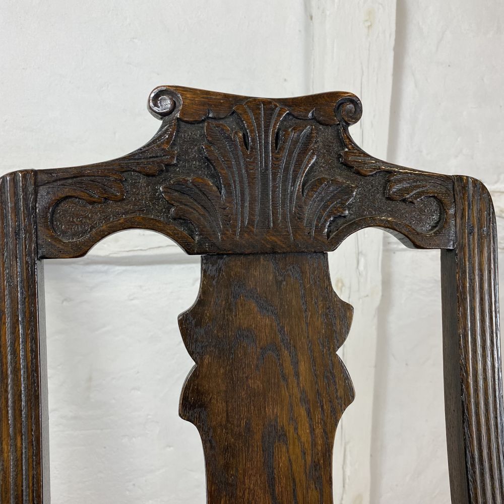 Paar Hochlehn-Stühle aus Eichenholz / antik / unrestauriert