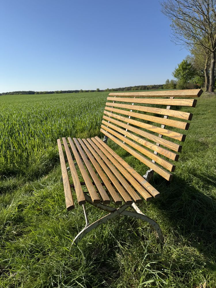 Antike klappbare Gartenbank um 1900 – Eschenholz & Metallgestell