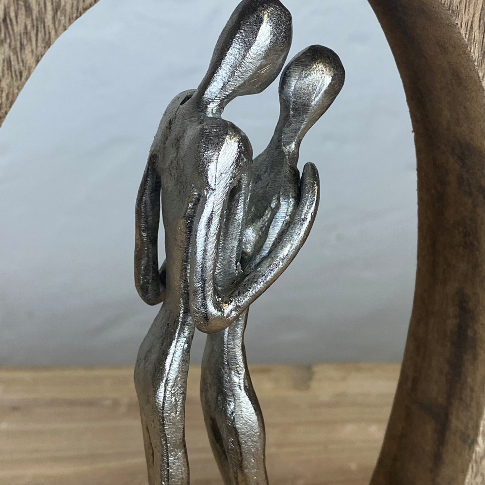 Skulptur aus Holz & Metall / Liebespärchen