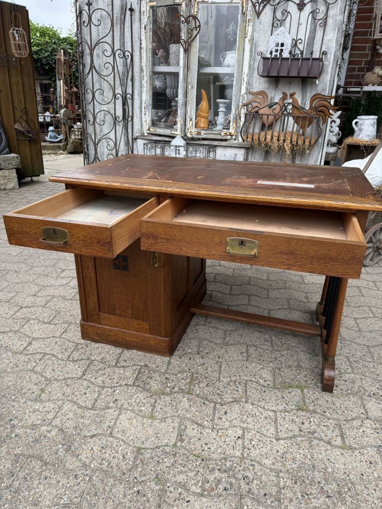 Antiker Schreibtisch um 1920 – Eiche / Eichenfurnier, Messing & Intarsie – DIY