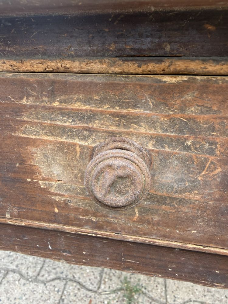 Antiker Weichholztisch um 1890 mit Schublade – unrestaurierter Originalzustand