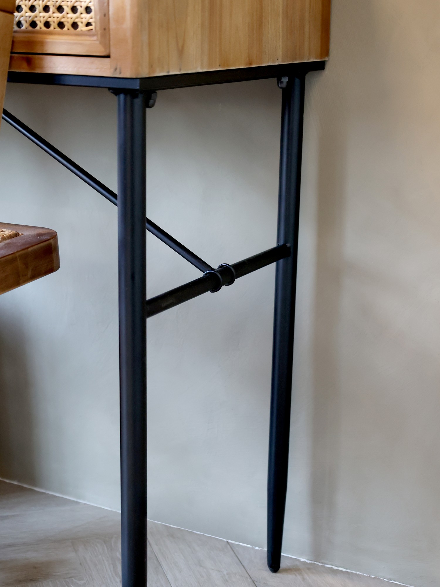 Schreibtisch mit 3 Schubladen von Chic Antique