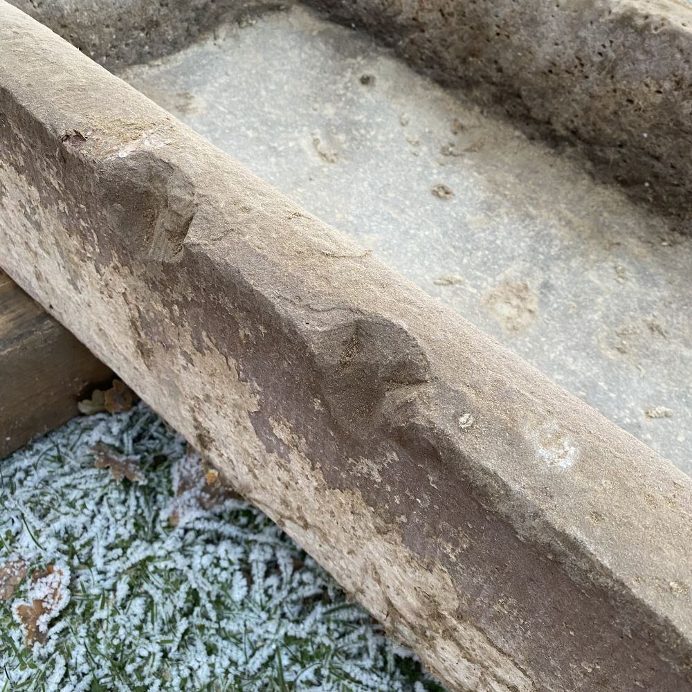 historischer Sandsteintrog / 100 cm breit